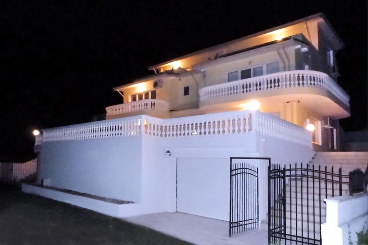 Villa Sorento Italian Neoclassica Balchik Luaran gambar